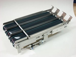 Entnahmeband für Kunststoffkarten im Kreditkartenformat